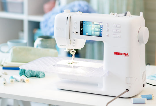 Bernina 335 - Sewing Machine