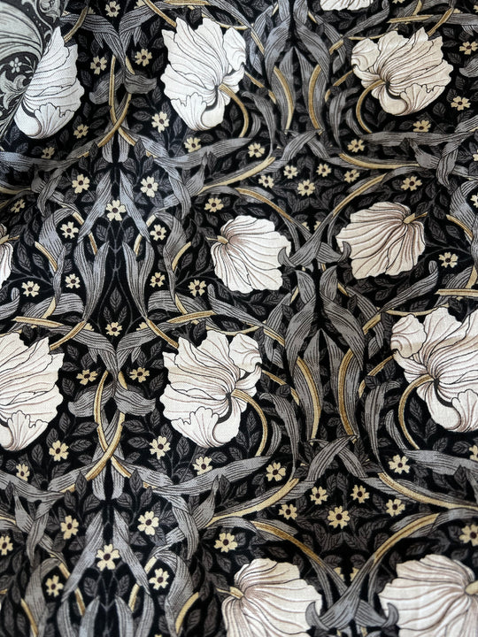 Ebony Suite- Best of William Morris by Barbara Brackman for Moda  - Ebony 3 - 8381 15