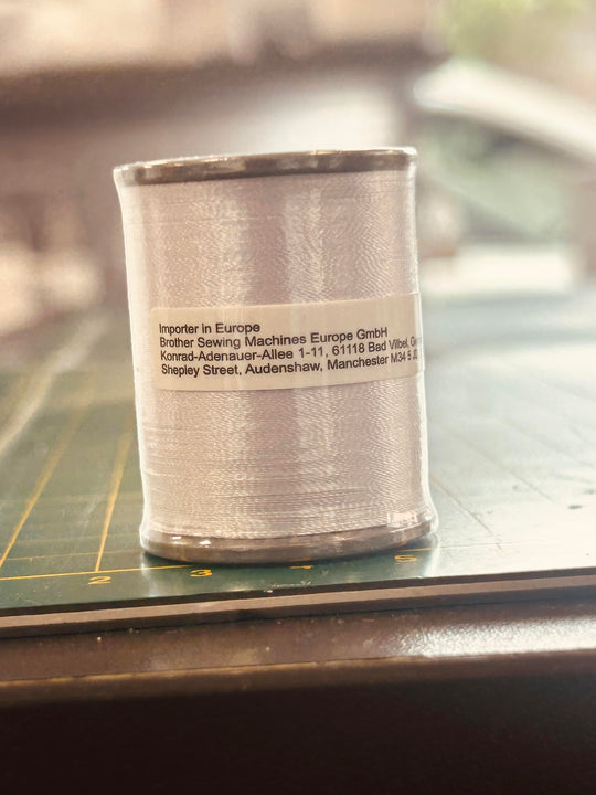 Brother White Satin Embroidery Thread 300M Reel (ET-001)